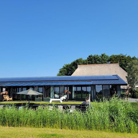 Bed and Breakfast Hippe Schuur Tytsjerk Екстер'єр фото