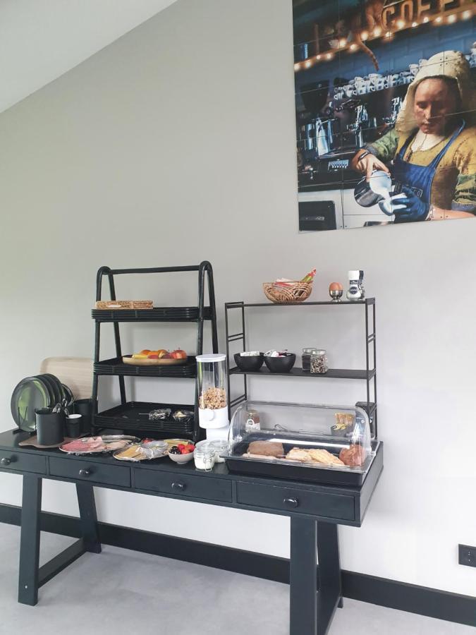 Bed and Breakfast Hippe Schuur Tytsjerk Екстер'єр фото