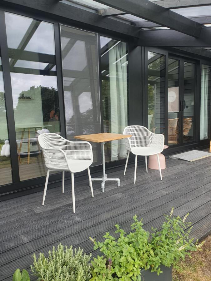 Bed and Breakfast Hippe Schuur Tytsjerk Екстер'єр фото