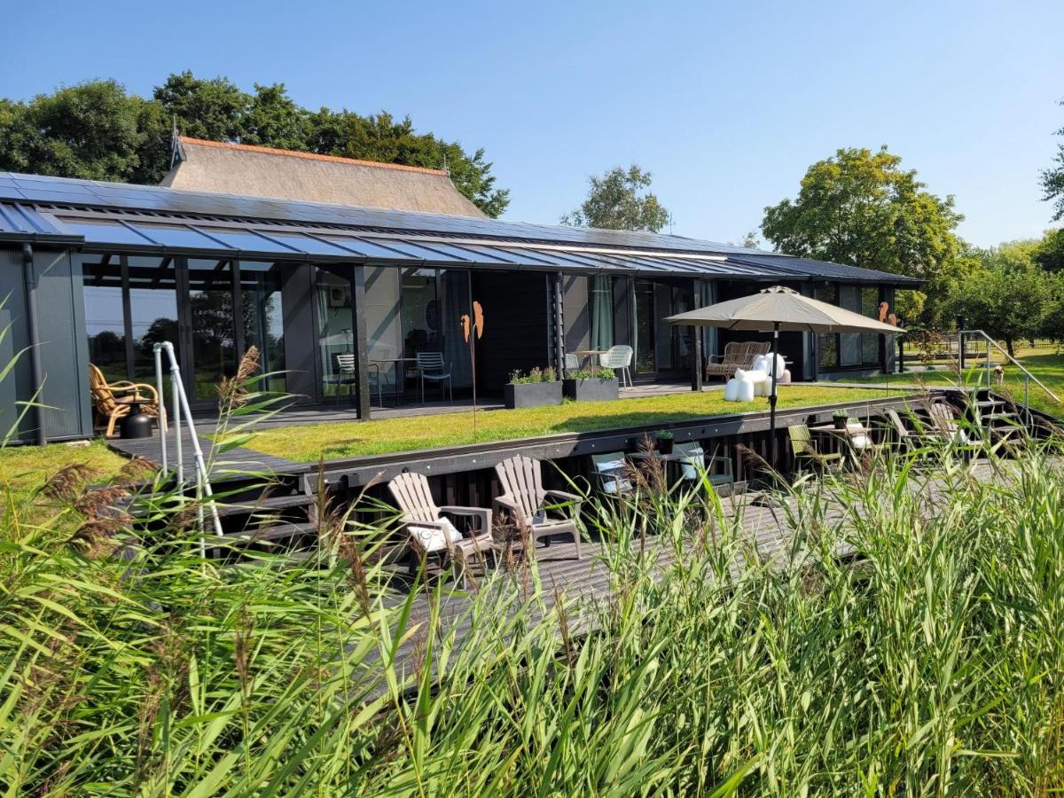 Bed and Breakfast Hippe Schuur Tytsjerk Екстер'єр фото
