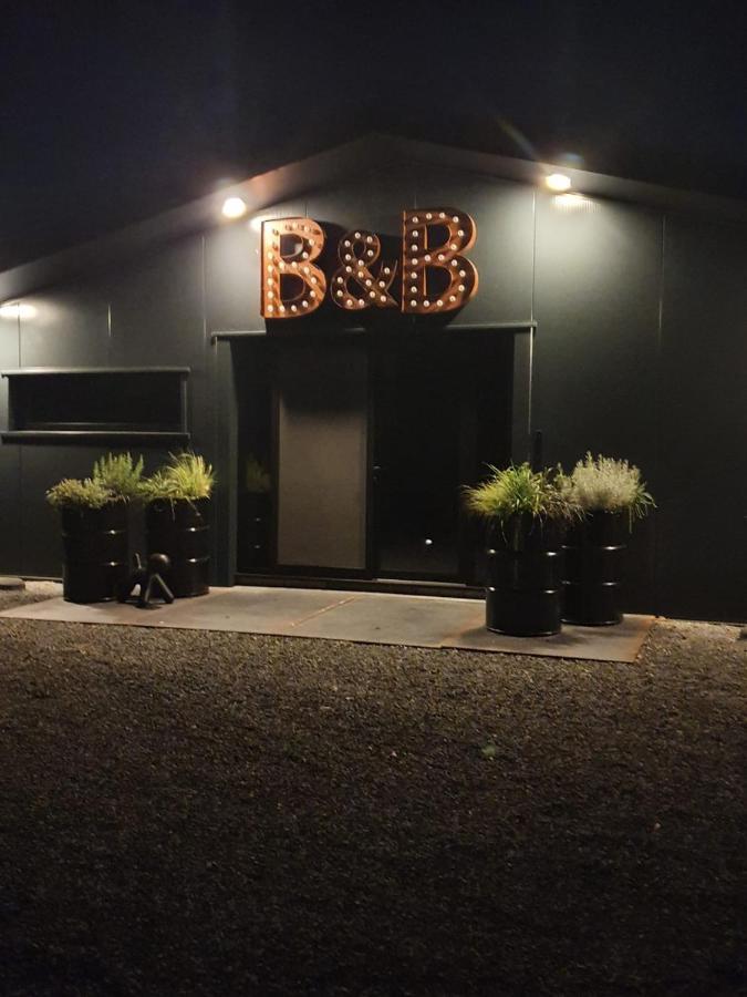 Bed and Breakfast Hippe Schuur Tytsjerk Екстер'єр фото
