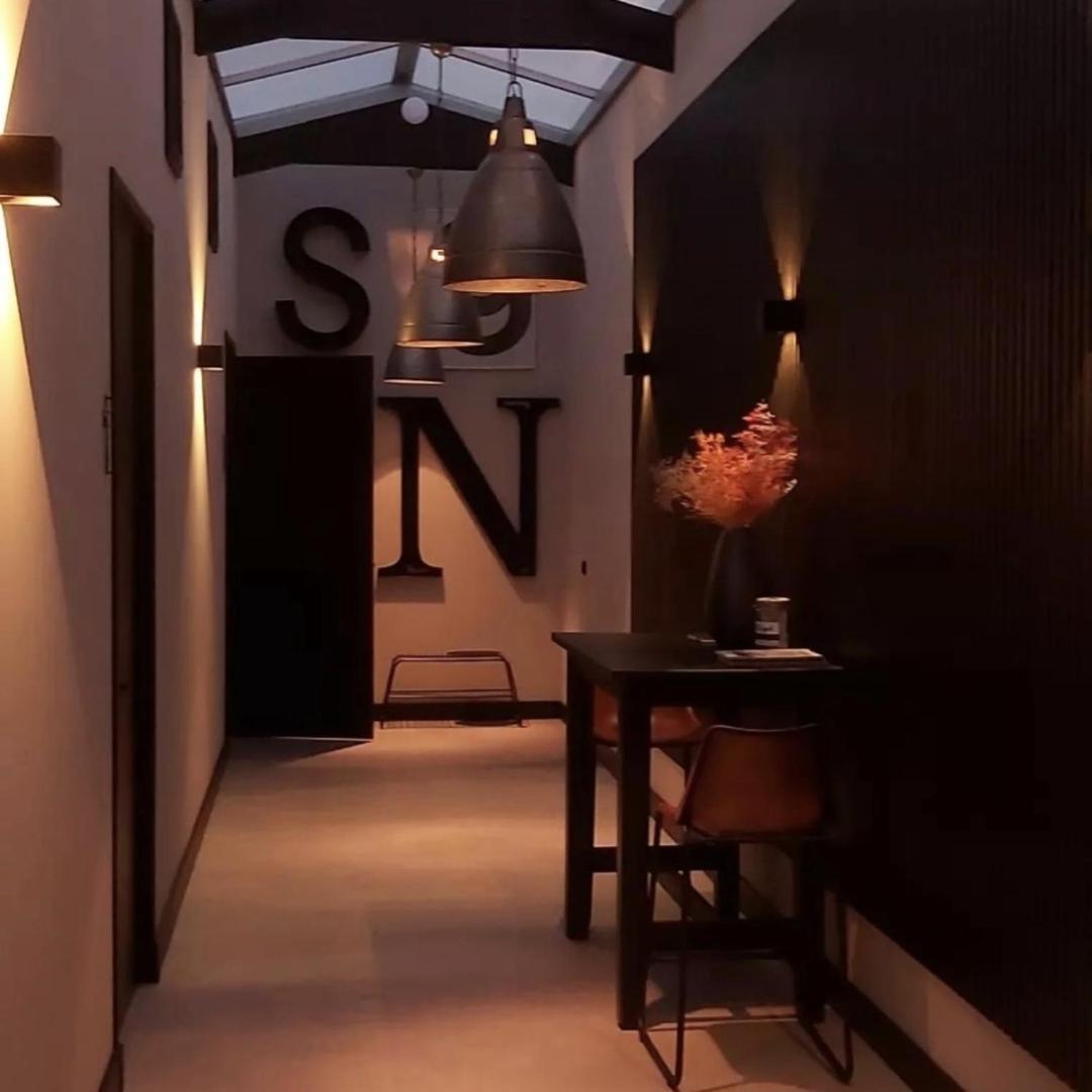 Bed and Breakfast Hippe Schuur Tytsjerk Екстер'єр фото